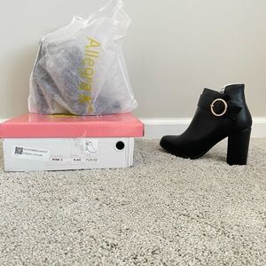 Brand new women shoes
